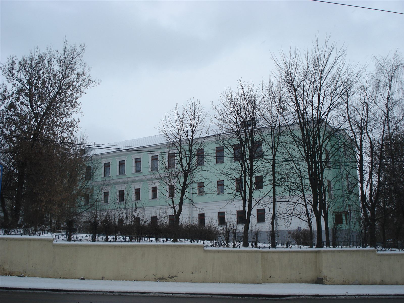 Здание бывшего монастыря базилианок